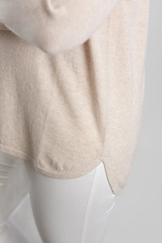 Bow & Arrow - Oatmeal Swing w/ Green Contrast