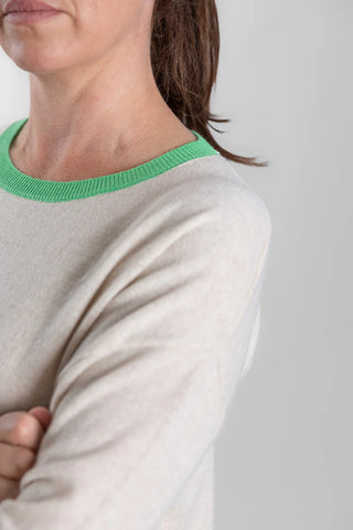 Bow & Arrow - Oatmeal Swing w/ Green Contrast