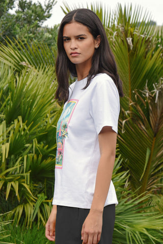 Postcard Perfect T-Shirt – White | Coop