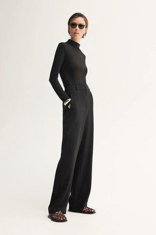 Darby Top - Black | Elka Collective
