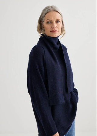 Alpaca Sweater with Tie - Midnight | Laing