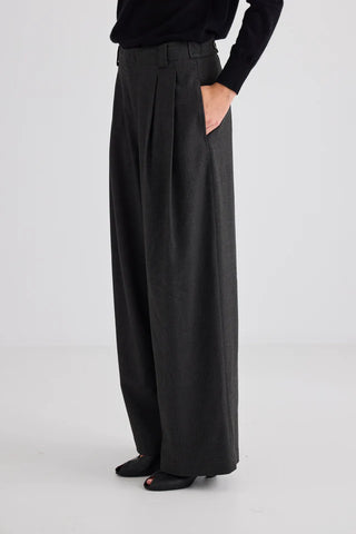 Wide Leg Pleat Front Trouser - Graphite | Laing
