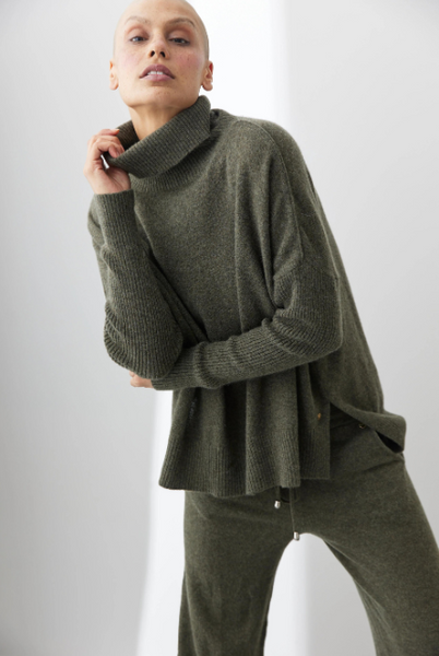 Mia Fratino | Gigi Step Rollneck Sweater | Military