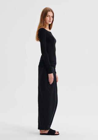Morri Merino Round Neck - Black | Morrison