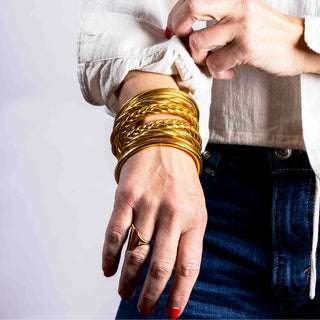 Buddhist Bracelet - Twist Light Gold