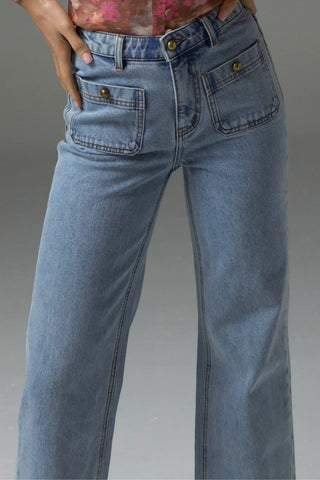 Zoe Kratzmann - Surrender Jean - Washed Denim