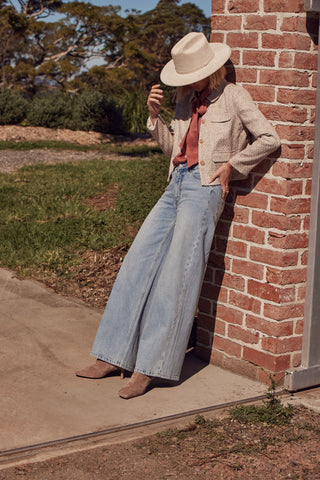 Zoe Kratzmann - Ponder (Trump) Jean - Washed Denim
