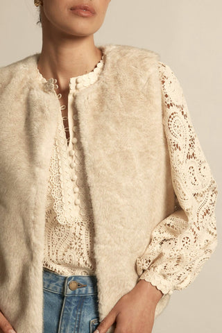 Affirm vest - ecru | Zoe Kratzmann