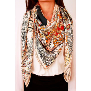 Wool & Silk Scarf - Heloise Panther Night Beige - 50x50 cm | Maison Fanli