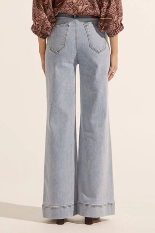 Zoe Kratzmann - Theory Jean - Light Washed Denim